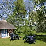بيت للعطل Rohrdachhus